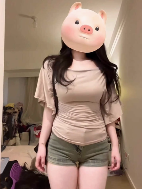 一字肩蕩領收腰短袖T恤女夏季大碼胖MM修身辣妹設計感高彈上衣ins