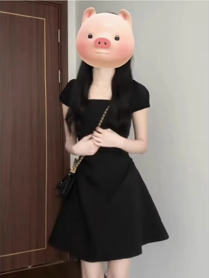 黑色赫本風a字收腰絕美無袖連衣裙2025夏季小黑裙掐腰短裙子穿搭