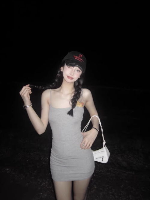 MYGREATMOMENT 易夢玲摯愛 sk*ms莫代爾彈力羅紋吊帶連衣裙魚尾裙