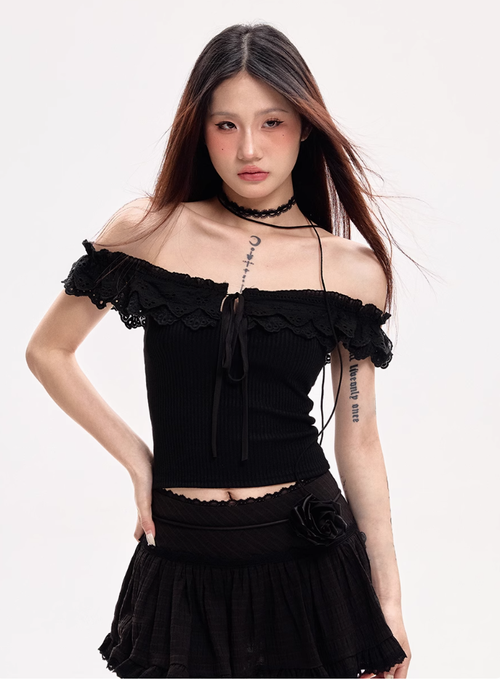 黑色一字肩短袖T恤女夏季新款性感收腰蕾絲花邊甜酷辣妹短款上衣