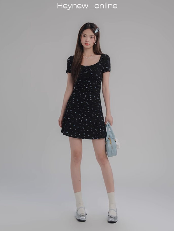 LOVEHEYNEW自帶胸墊長短款黑色碎花吊帶短袖連衣裙女夏季辣妹裙子