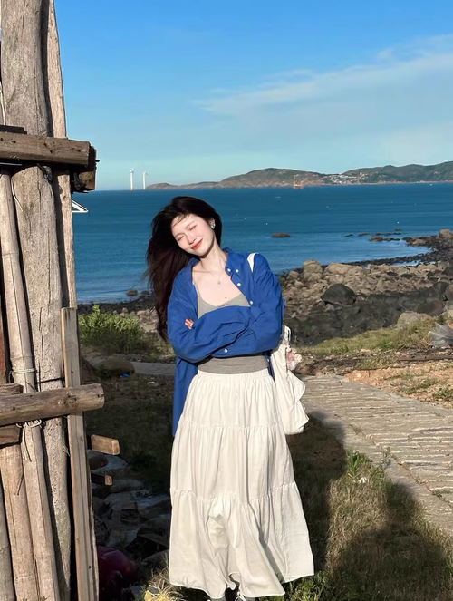 法式慵懶風克萊因藍色亞麻防曬襯衫外套女夏外搭襯衣開衫薄紗上衣