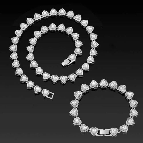 2pcs Set Heart Shaped Cuban Chain Necklace Set &,Hip Hop Style Choker Set,Luxurious Jewelry Set for Valentine's Day Gifts, Birthday,Everyday & Party Wear, for Teenager