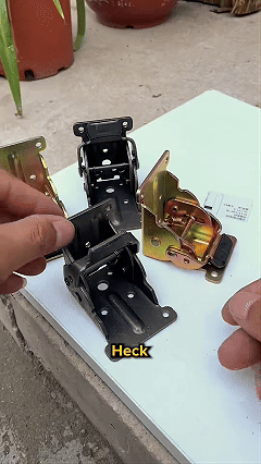4 Pack Locking Hinge （included 32 Screws ）for Folding Leg Brackets,Heavy Duty Folding Brackets 90 Degree Self Locking Folding Hinge for Table Legs Furniture