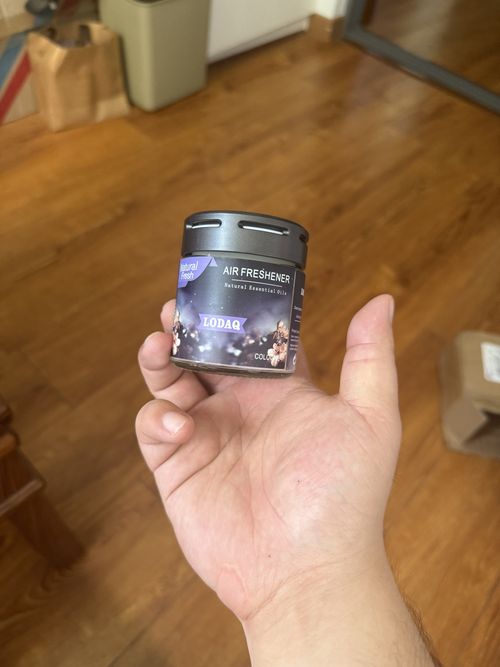 Car solid perfume car aromatherapy car deodorizing fragrance glass jar perfume three fragrance combination sets