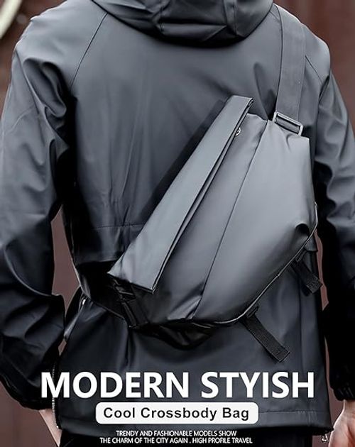 Bolsa Transversal Masculina com Fecho Magnético