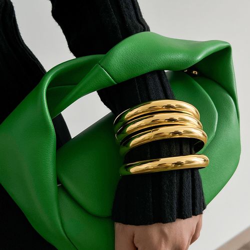 European & American Fashion Metallic Gold Glossy Women's Bracelet Set