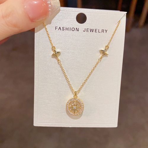 ✨ French Light Luxury Micro-Pave Zircon Star Necklace – Elegant Clavicle Chain That Shines All Day