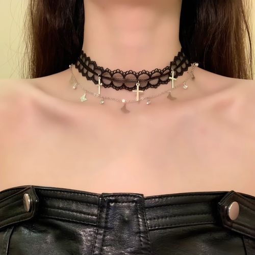 Black Lace Choker with Cross Pendant, Short Lace Neck Collar, Sweet Gothic Clavicle Necklace for Girls