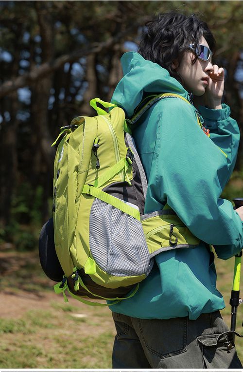 Large Capacity Hiking Backpack for Men & Women, Lightweight Waterproof Outdoor Sport Trekking Rucksack