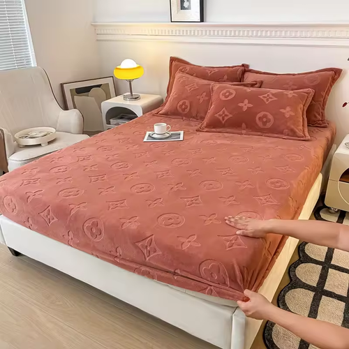 Queen-size double bed. Milk fleece fitted sheet 3-piece set (fitted sheet + 2 pillowcases)