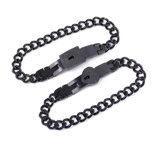 Stainless steel couple love lock, heart lock bracelet set, a pair of heart interlocking bracelets