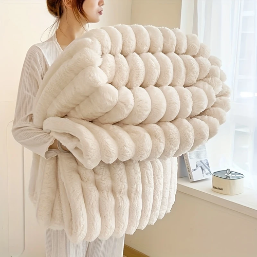Fluffy and cozy blanket
