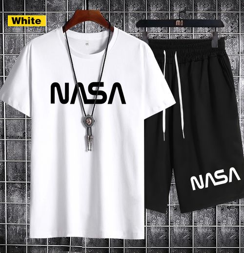 Disinfect and clean all your jewelry and accessories in just 5 seconds with the Ultrasonic Cleaning Machine, ensuring health protection and durability for your products