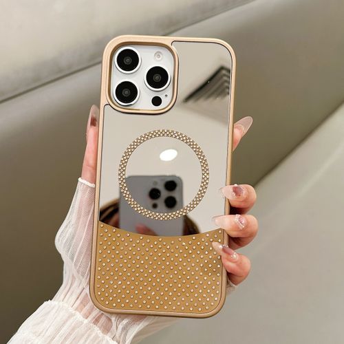 The spliced rhinestone makeup mirror is suitable for iPhone 16 Pro Max phone cases with rhinestones. It is a high-end makeup mirror for women with iPhone 16, 15 Pro Max, 14 Pro Max, 13 Pro Max, and 12 Pro Max. It exudes a trendy and sophisticated style.