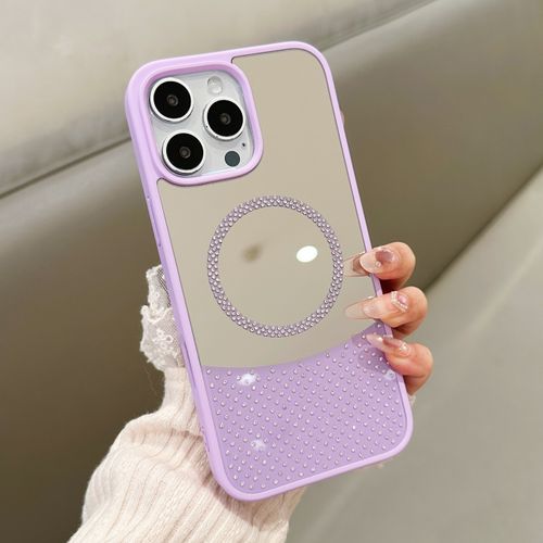 The spliced rhinestone makeup mirror is suitable for iPhone 16 Pro Max phone cases with rhinestones. It is a high-end makeup mirror for women with iPhone 16, 15 Pro Max, 14 Pro Max, 13 Pro Max, and 12 Pro Max. It exudes a trendy and sophisticated style.