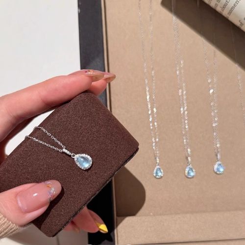New Aquamarine Teardrop Necklace: Effortless Elegance & Modern Luxury