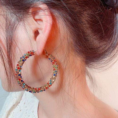 Geometric exaggerated diamond large hoop earrings for women: popular, shining, luxurious and versatile.