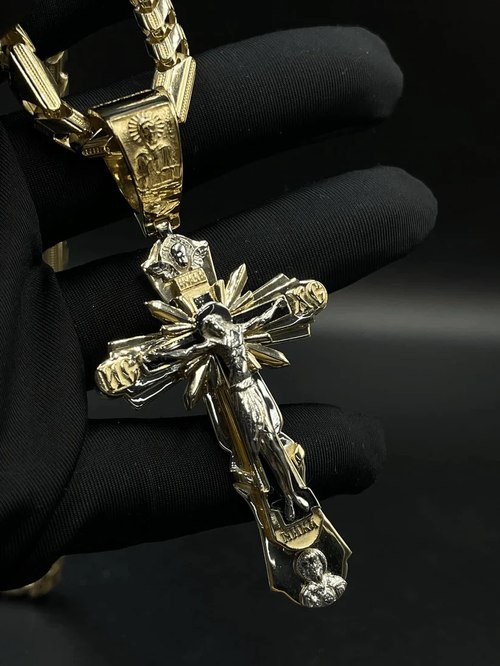 Consecration of the Holy Jesus Pendant