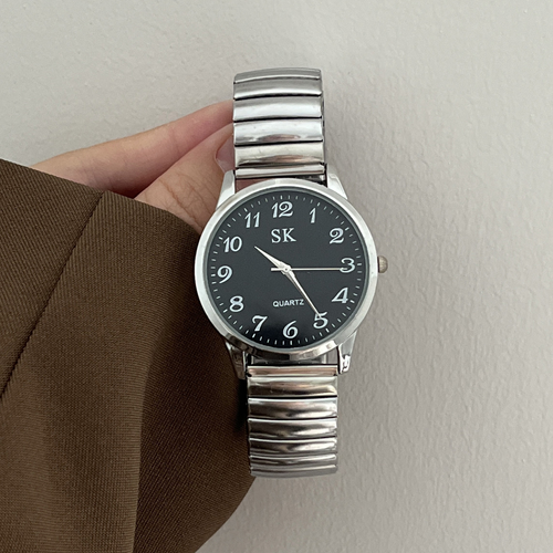 Digital spring steel quartz watch
