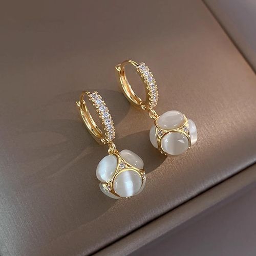 Korean Fashion Elegant Shiny Crystal Earrings for Women Cat Eye Stone Earrings Trendy Luxury Vintage Jewelry Party Gifts