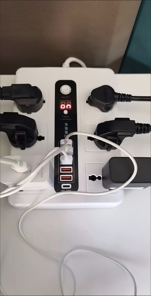 This multi-functional power strip features 6 sockets, 5 USB ports, and 1 Type-C port. It also includes surge and overload protection to safeguard your TV, mobile phone, computer, and other valuable appliances from damage.