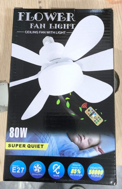 Multifunctional 40W LED Fan Bulb with Foldable Blades, Adjustable Wind Speed ​​and Brightness, and Remote Control (Indoor Fan Light)