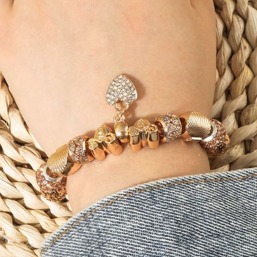 Gold versatile fashion metal bracelet