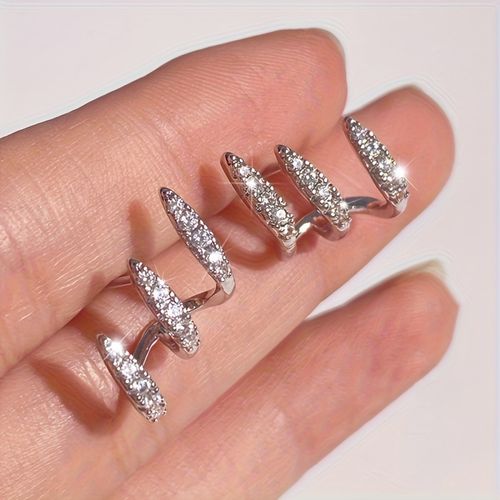 Minimalist three-claw ear clips with niche design, elegant style, simple arc curves and high-quality zircon stud earrings