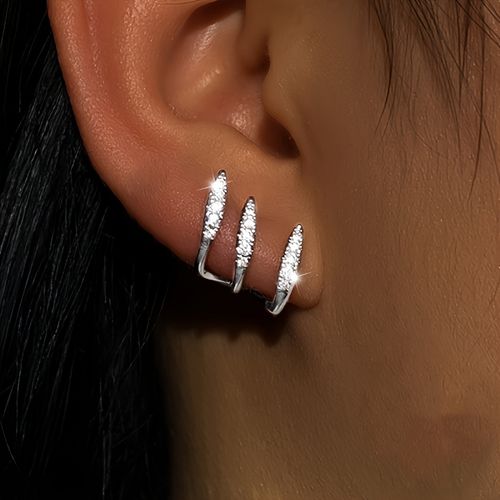 Minimalist three-claw ear clips with niche design, elegant style, simple arc curves and high-quality zircon stud earrings