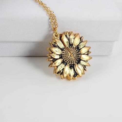 🎁Buy 1 get 3 free🔥🌞You are my sunshine sunflower necklace with gift box🌻