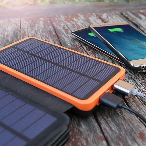 Foldable solar power bank