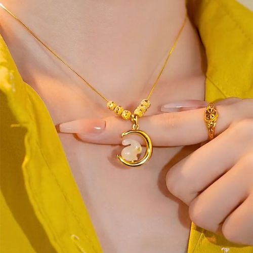 Women's luxury 2025 new niche pendant chain shaking sound popular neck chain trend