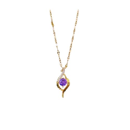 At first sight, my heart falls in love without fading. A titanium steel necklace adorned with a bone chain that locks your heart