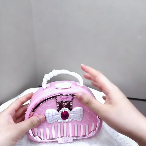 A princess makeup toy set with a 3-tier washable makeup case - pink and colorful fun design, includes brushes, lipstick, and costume play, perfect for birthday parties, Halloween, Christmas gifts, girls' makeup, fun design, and durable construction