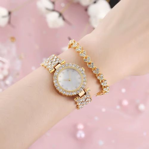 Diamond studded fashionable watch