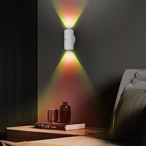 Induction magnetic wall lamp