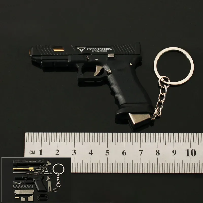 1:3 Alloy Pistol Model Metal Keychain Can Eject Shells