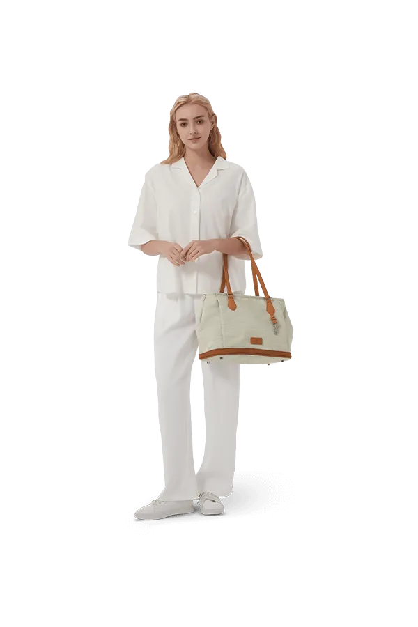 Large capacity crossbody bag