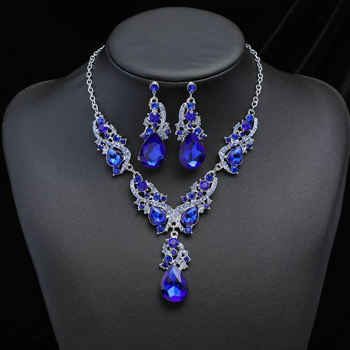 High-end luxury jewelry suite