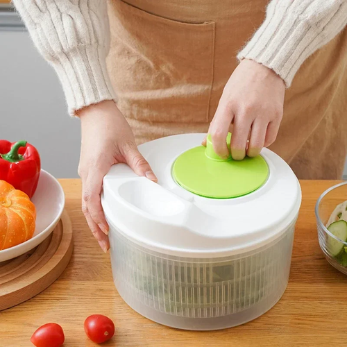 Multi-functional vegetable salad spin dryer, vegetable washing, draining and slicing integrated machine