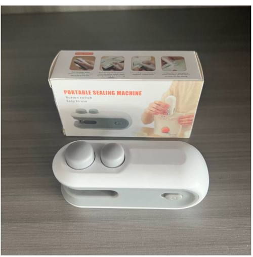 Handheld USB Rechargeable Mini Clip Bag Sealing Machine Food Plastic Bag Sealer Heat Seal with Cutter Portable Vacuum Sealer