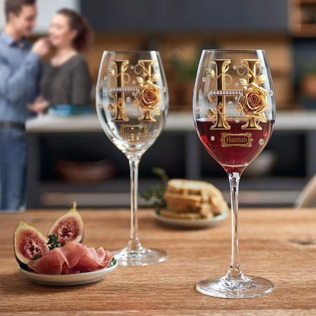 Alphabet Initial für Weinliebhaber - Personalisiertes Weinglas mit langem Stiel