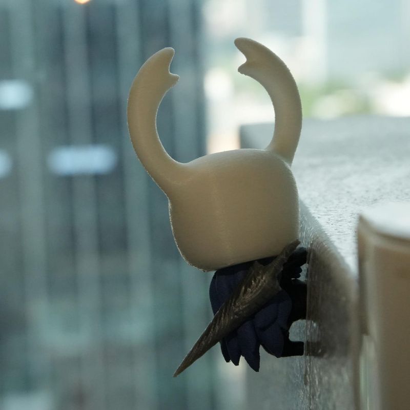 Hollow Knight Fridge Magnet, 3D Detachable The Knight Design, Strong Magnetic Power, Hollow Knight Silksong Merch Gift for Fans