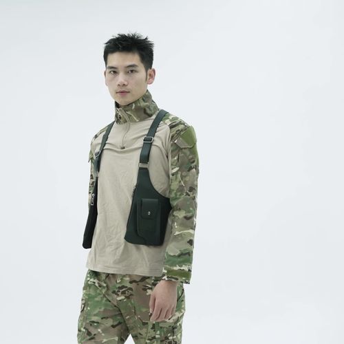 Hot Selling Vintage Waterproof PU Utility Vest Custom Embossed Logo Phone Anti Theft Crossbody Sling Leather Harness Bag