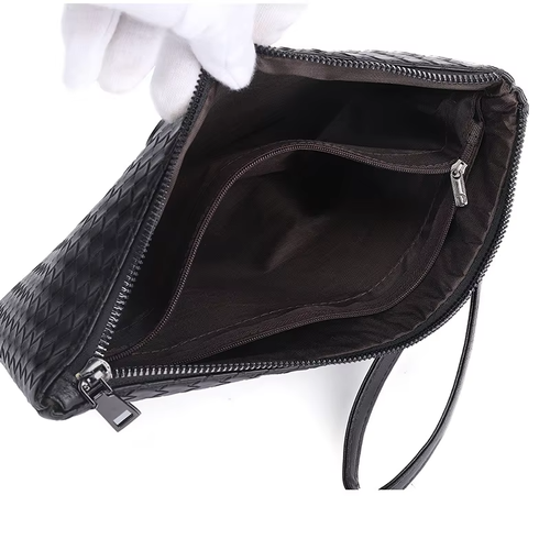 Exquisite tiger-head logo and classic weave pattern, portable men's clutch bag