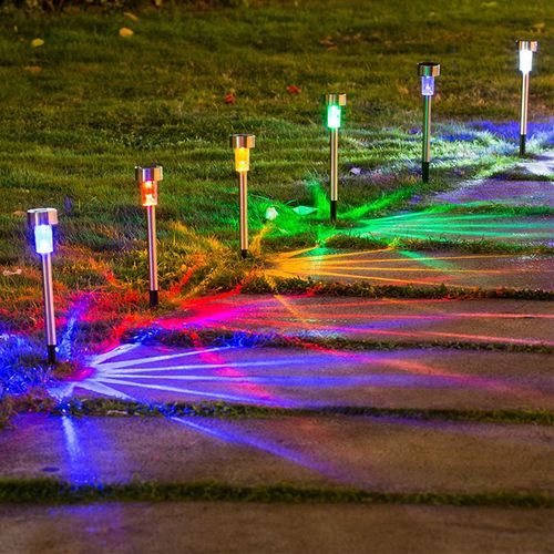 Solar lawn lights