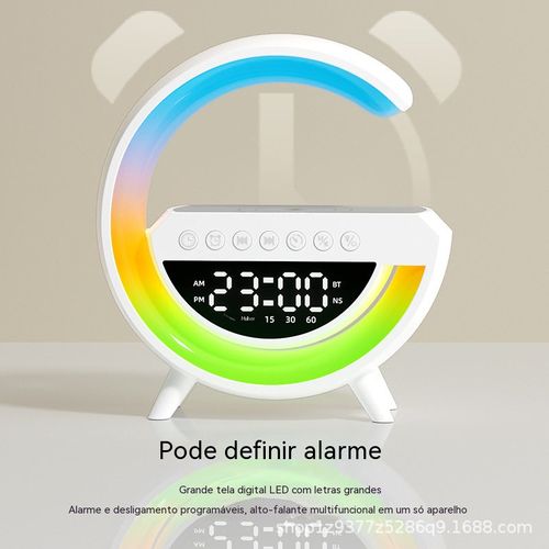 É um coluna e um carregador ao mesmo tempo. Com luzes coloridas estilo G, transforma seu quarto num espaço de festa elegante em segundos.