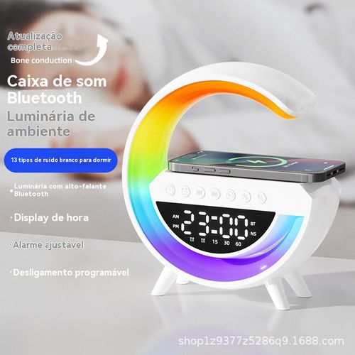 É um coluna e um carregador ao mesmo tempo. Com luzes coloridas estilo G, transforma seu quarto num espaço de festa elegante em segundos.