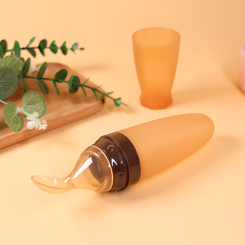Silicone baby feeding bottle (with suction cup)